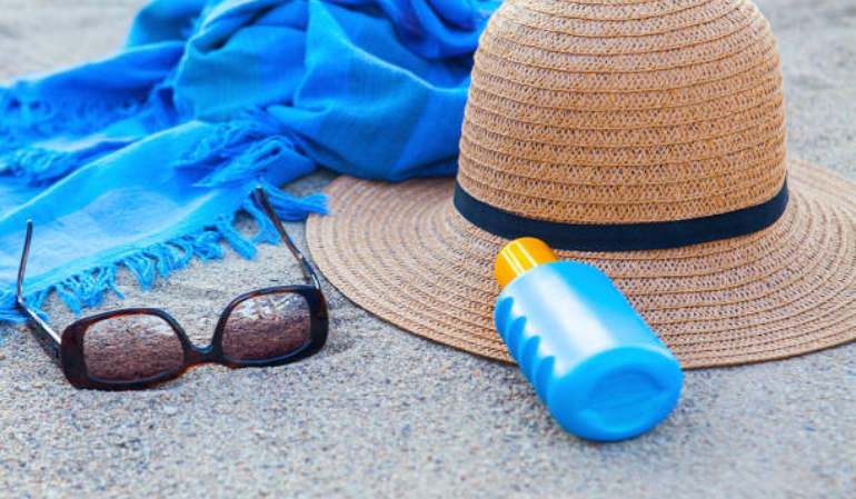 Sunscreen sunglasses hat